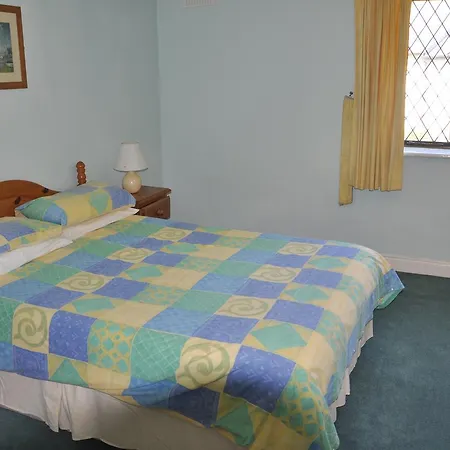 Forest Park - 2 Bedroom House * קורטאון